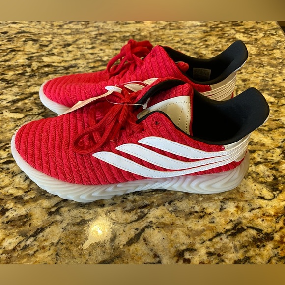 Adidas sobakvo red and white size 7 - Picture 5 of 12